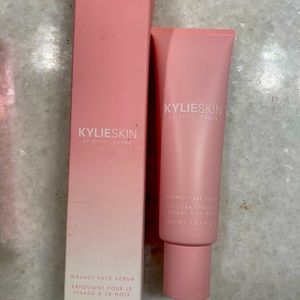 New, Kylie Skin Care Walnut Face Scrub